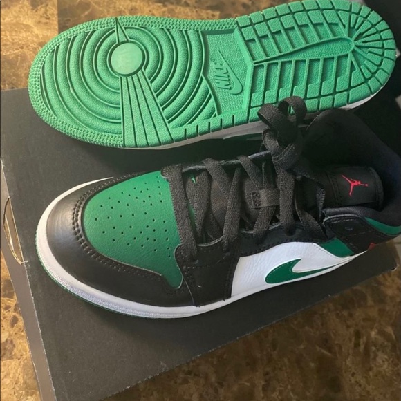 Pine greens 2y brand new - Picture 2 of 4